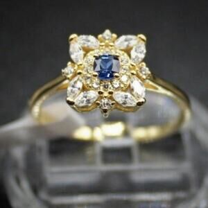 Elegant Gold Sapphire Flower Ring Cubic Zirconia Size 8